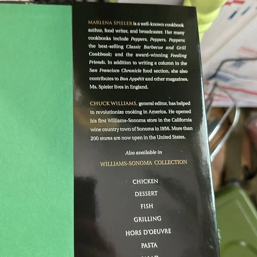 Williams Sonoma vegetables hardcover